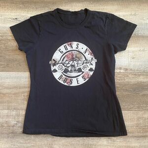 Guns & Roses Black Graphic Tshirt Short Sleeve Womens Medium